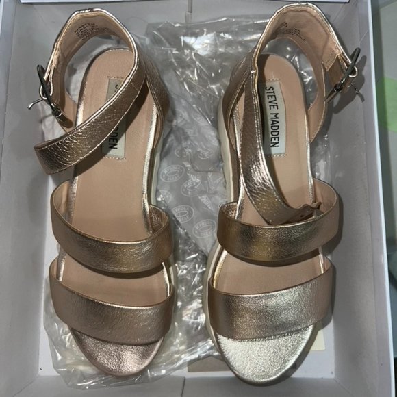 Steve Madden Krissten Rose Lea Sandals - Picture 2 of 2